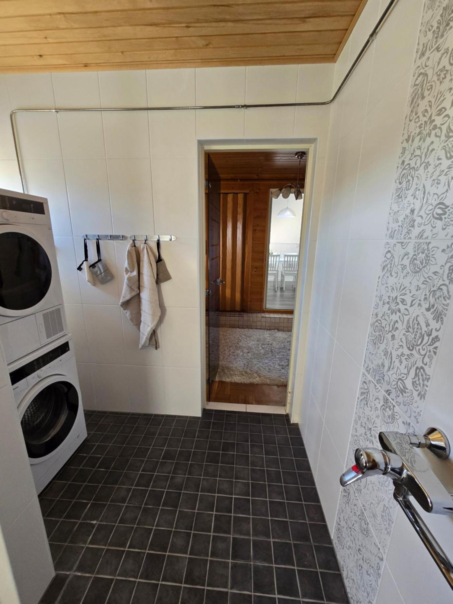 Anttoninvahe 7 130M2 With Garden And Sauna Etc 라우마 외부 사진